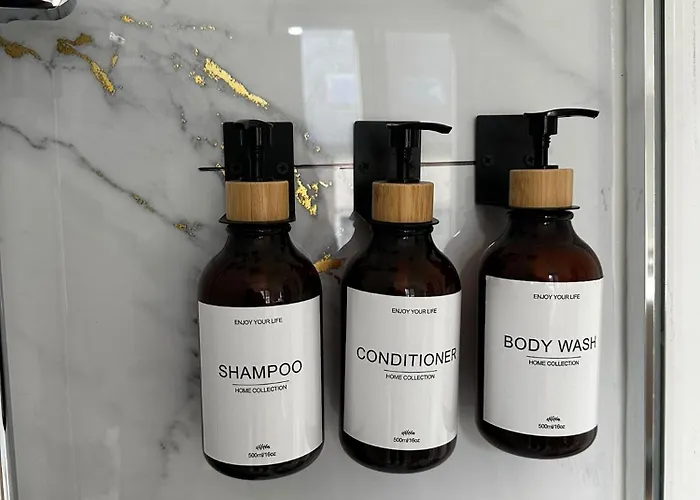 Lovely 1br & 1lr For 4p, Only 15 Min Walk To Center Appartement *