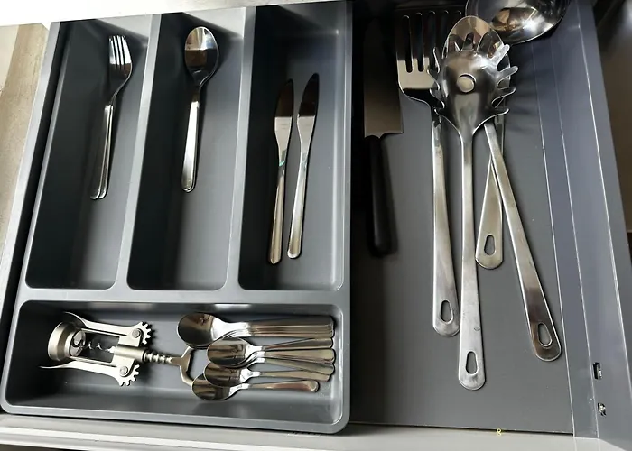 Lovely 1br & 1lr For 4p, Only 15 Min Walk To Center * Gent