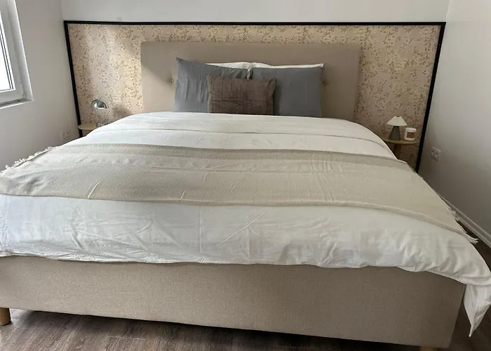 Appartement Lovely 1br & 1lr For 4p, Only 15 Min Walk To Center *